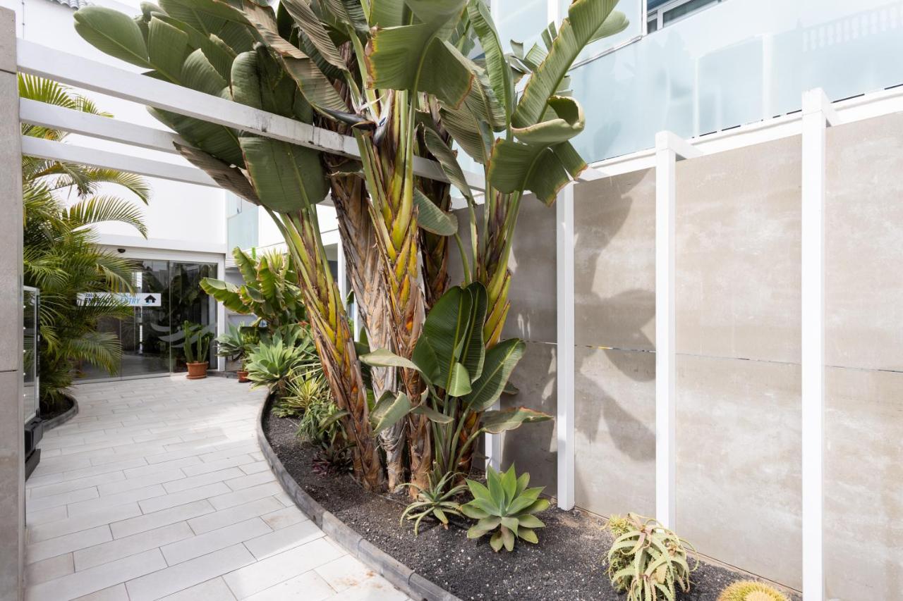 Home2Book Hola Rolls Corralejo Center Εξωτερικό φωτογραφία